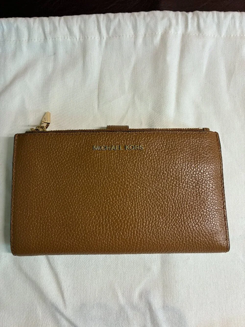 Michael Kors Jet Set phone wallet/wristlet